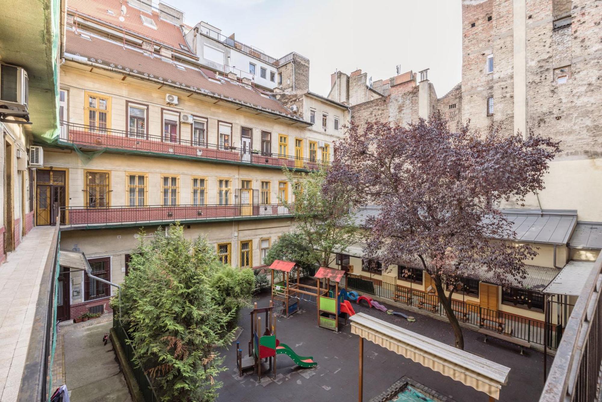 Just Chillin Apt-Budapest Most Historic Landmarks Exterior foto